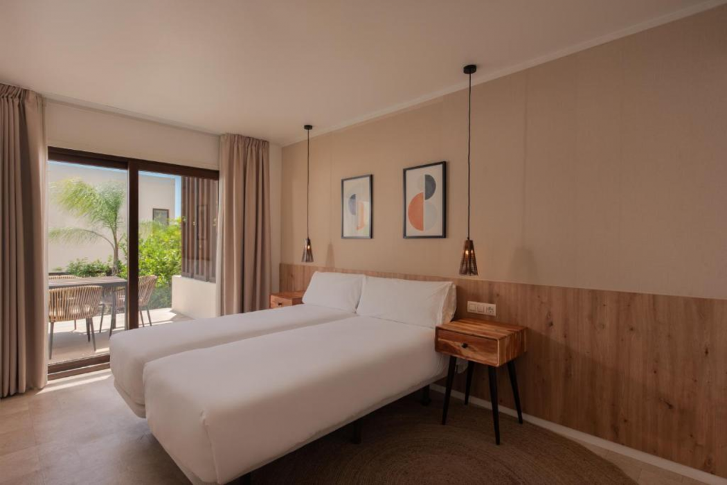 Four Points by Sheraton Costa Blanca Villas 7/16