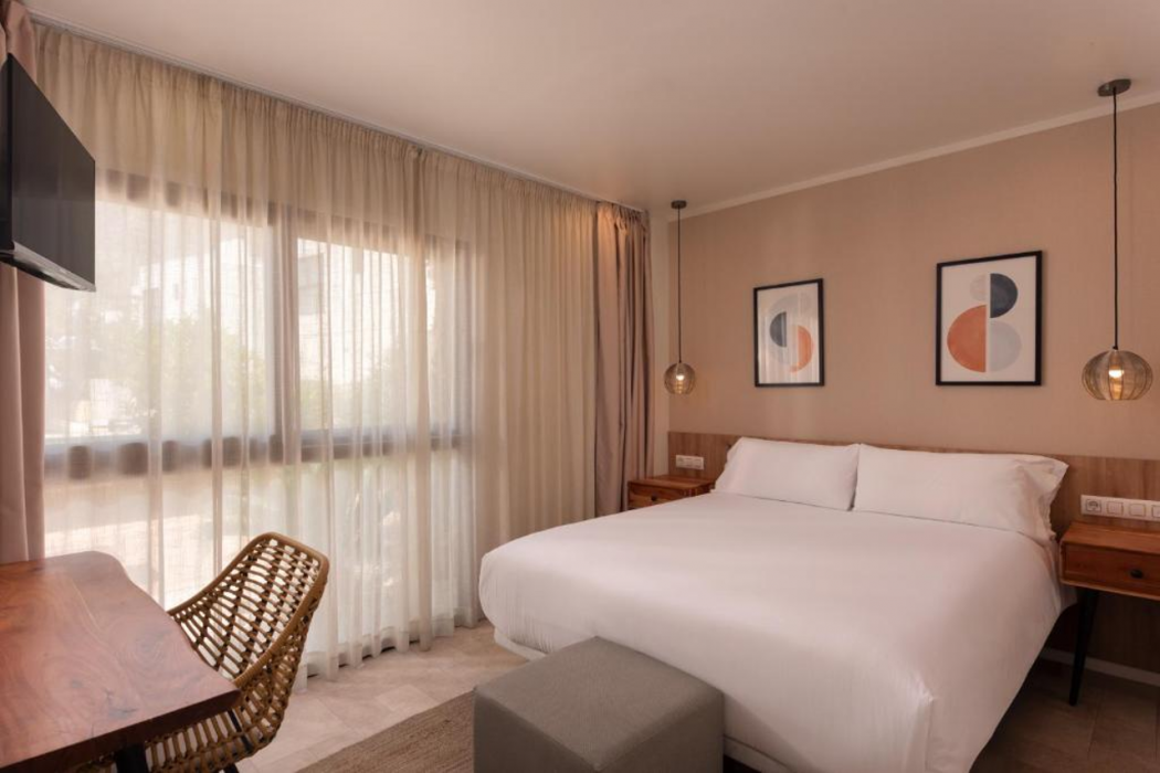 Four Points by Sheraton Costa Blanca Villas 9/16