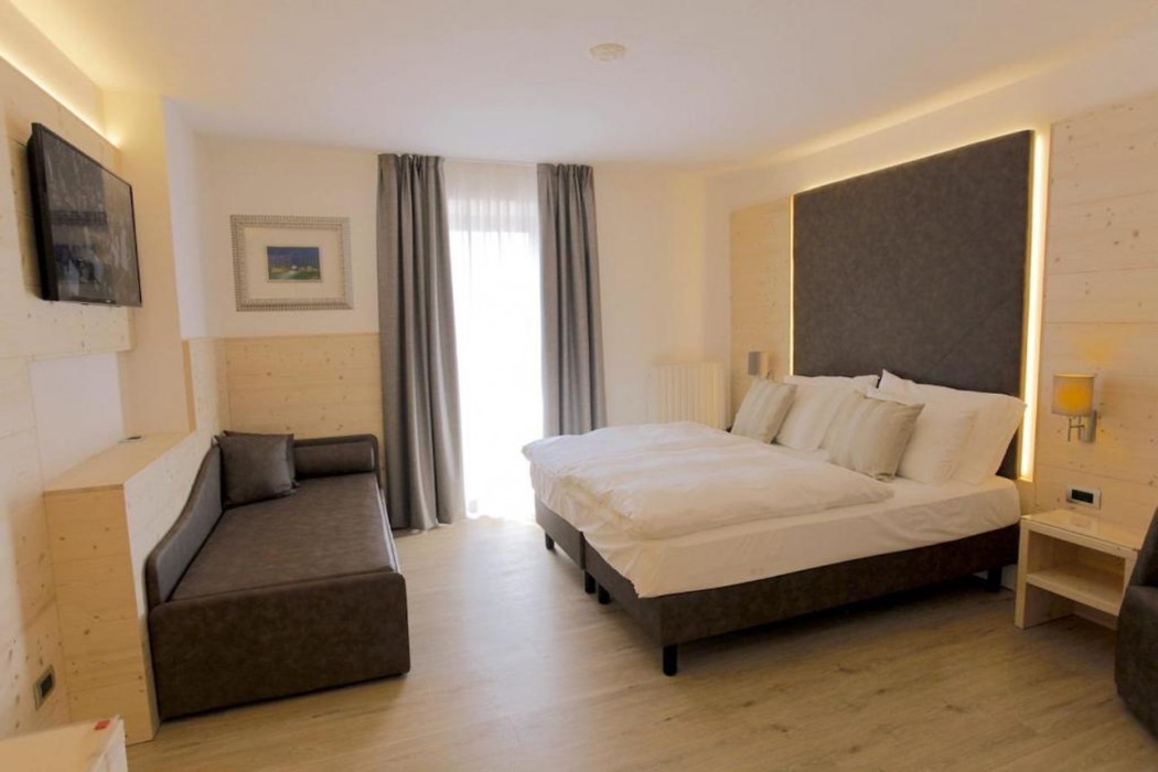 Hotel Cima Rosetta, WorldHotels Distinctive 12/30