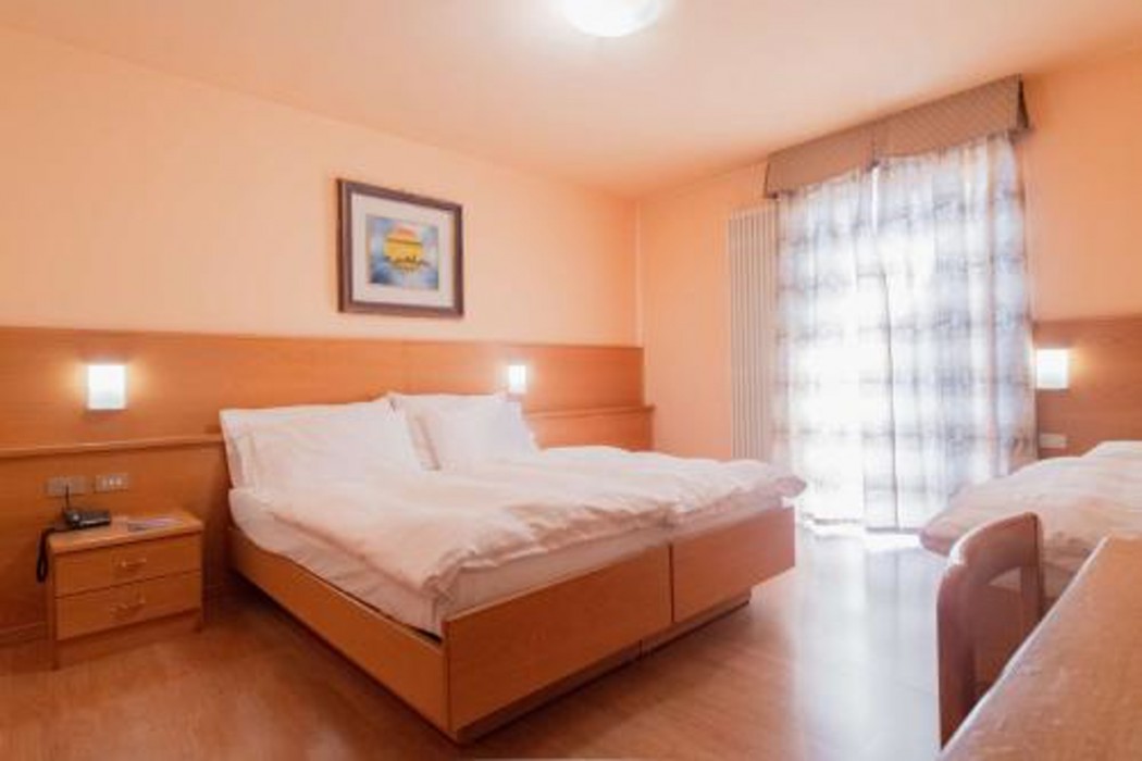 Hotel Cima Rosetta, WorldHotels Distinctive 9/30