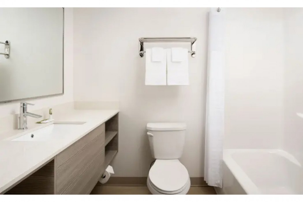 WoodSpring Suites Seattle Redmond 11/14