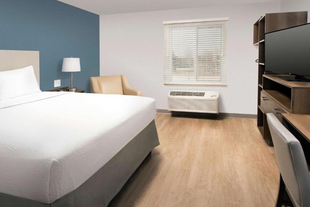 WoodSpring Suites Chicago Tinley Park 17/39