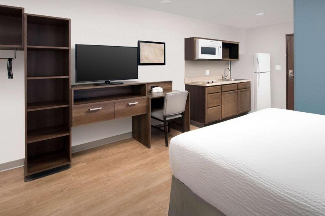 WoodSpring Suites Chicago Tinley Park 18/39