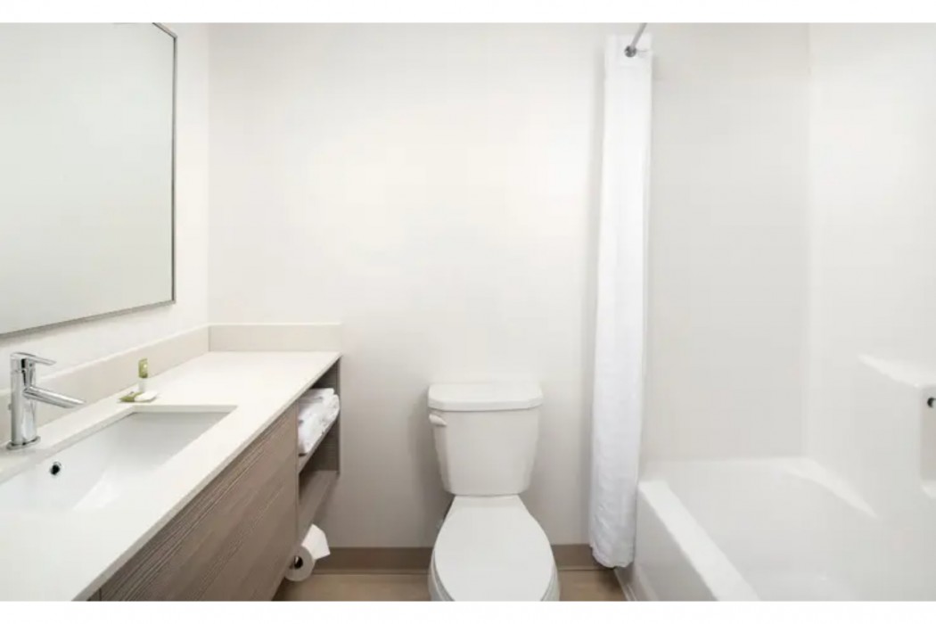 WoodSpring Suites Seattle Tukwila 10/12