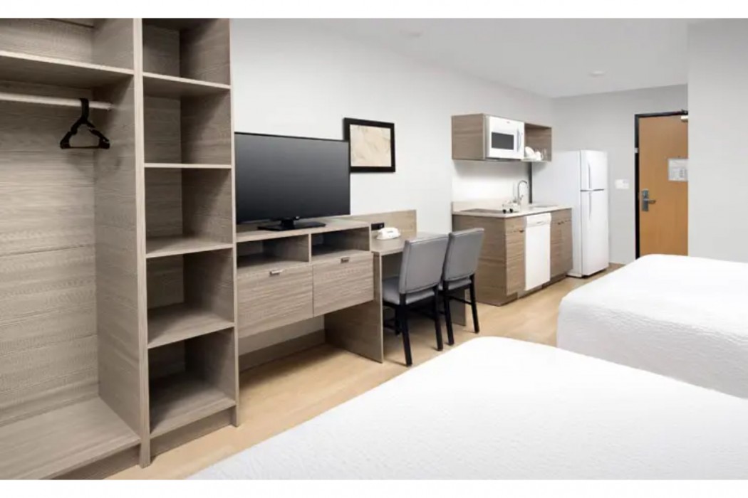 WoodSpring Suites Seattle Tukwila 7/12