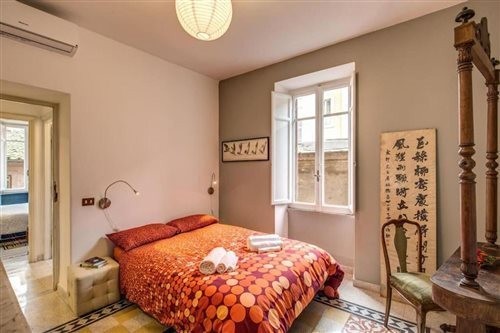 Monti Coliseum 3 bedroom 2nd floor 15/40