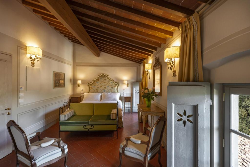 Room at Torre A Cona, RIGNANO SULLARNO (FLORENCE)
