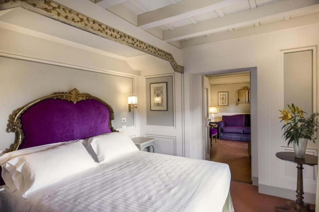 Room at Torre A Cona, RIGNANO SULLARNO (FLORENCE)