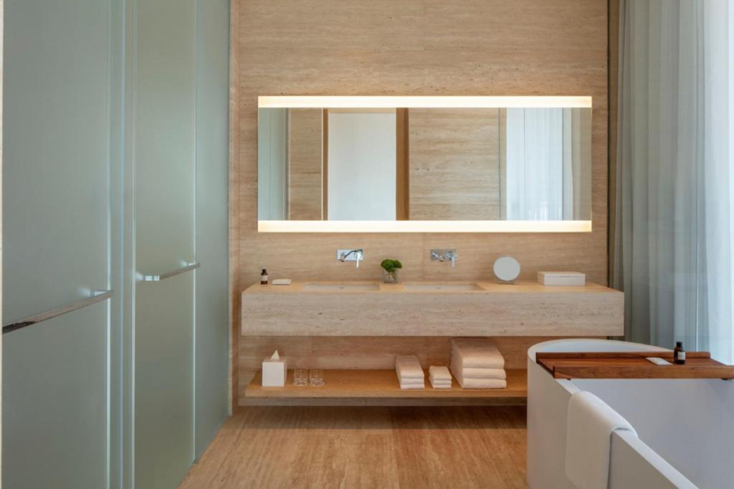 Room at The Dubai Edition, DUBAI