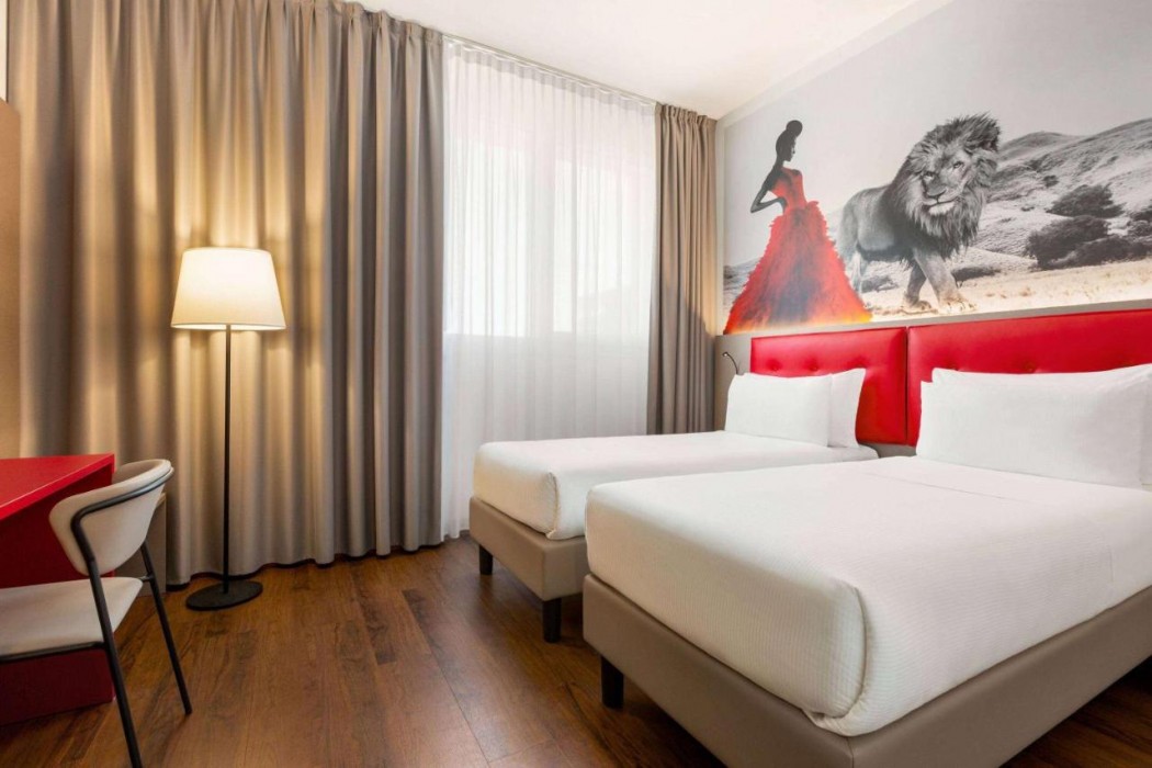 Amedia Milan, Trademark Collection by Wyndham 10/66