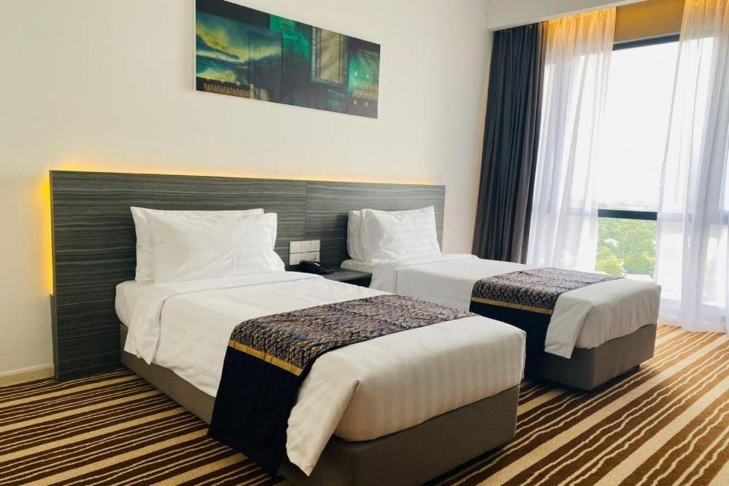 Bahang Bay Hotel 10/62