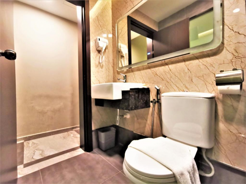 Prestigo Hotel 13/53