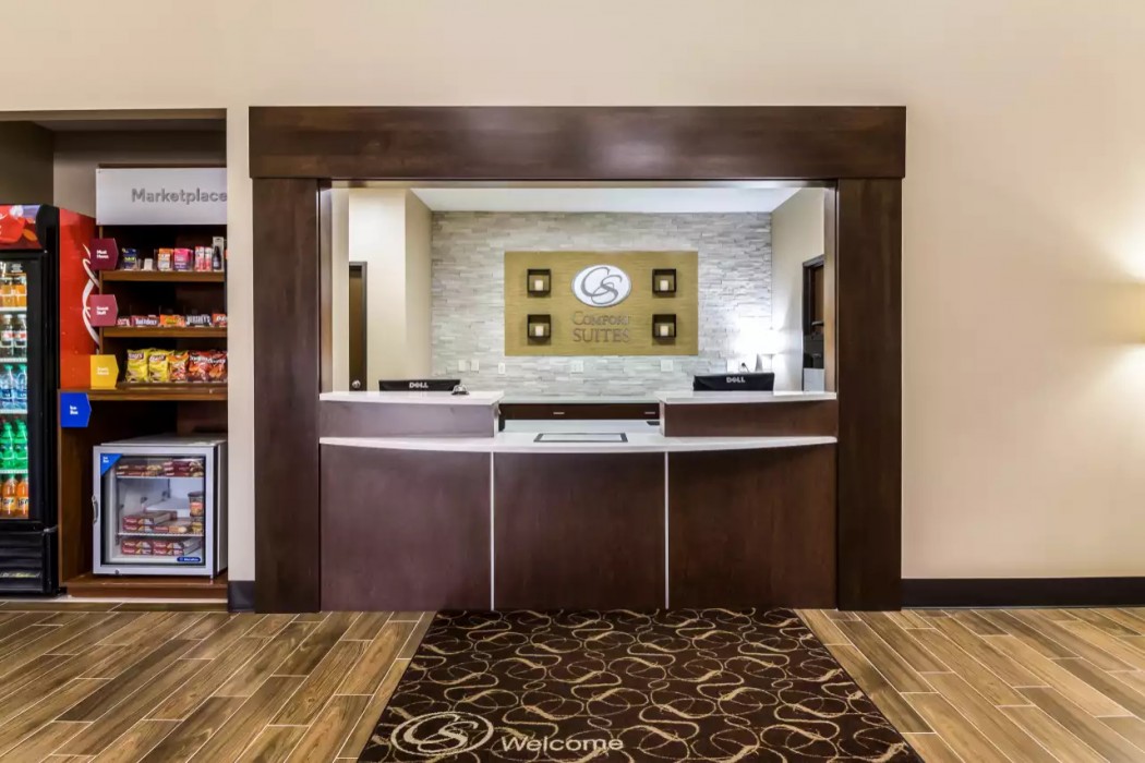 Comfort Suites Sioux Falls Mall District SD 6/32