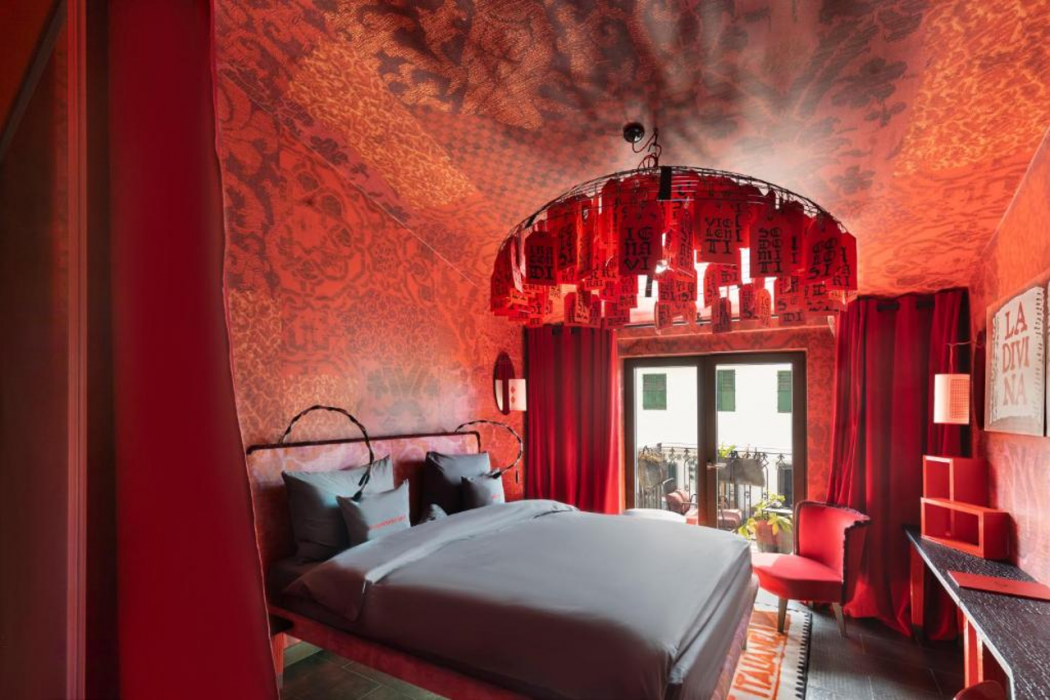 25hours Hotel Piazza San Paolino 14/60