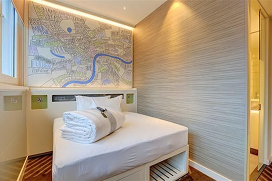 Room at Hub By Premier Inn Edinburgh Haymarket - Adults Only, EDINBURGH