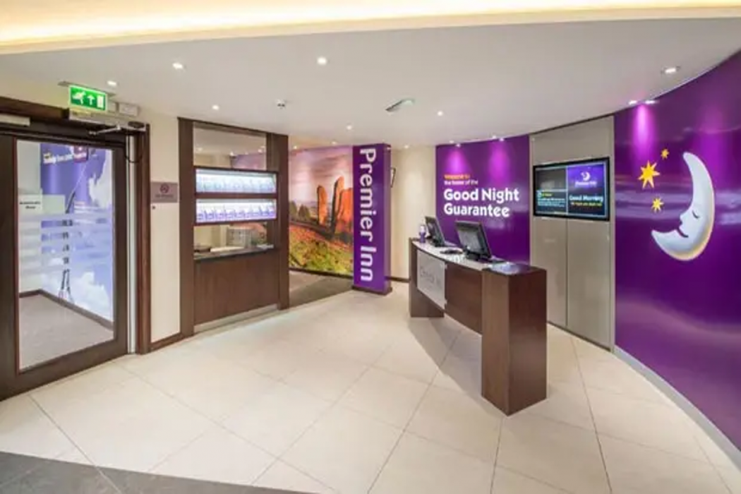 Premier Inn Stourbridge Town Centre 17/26