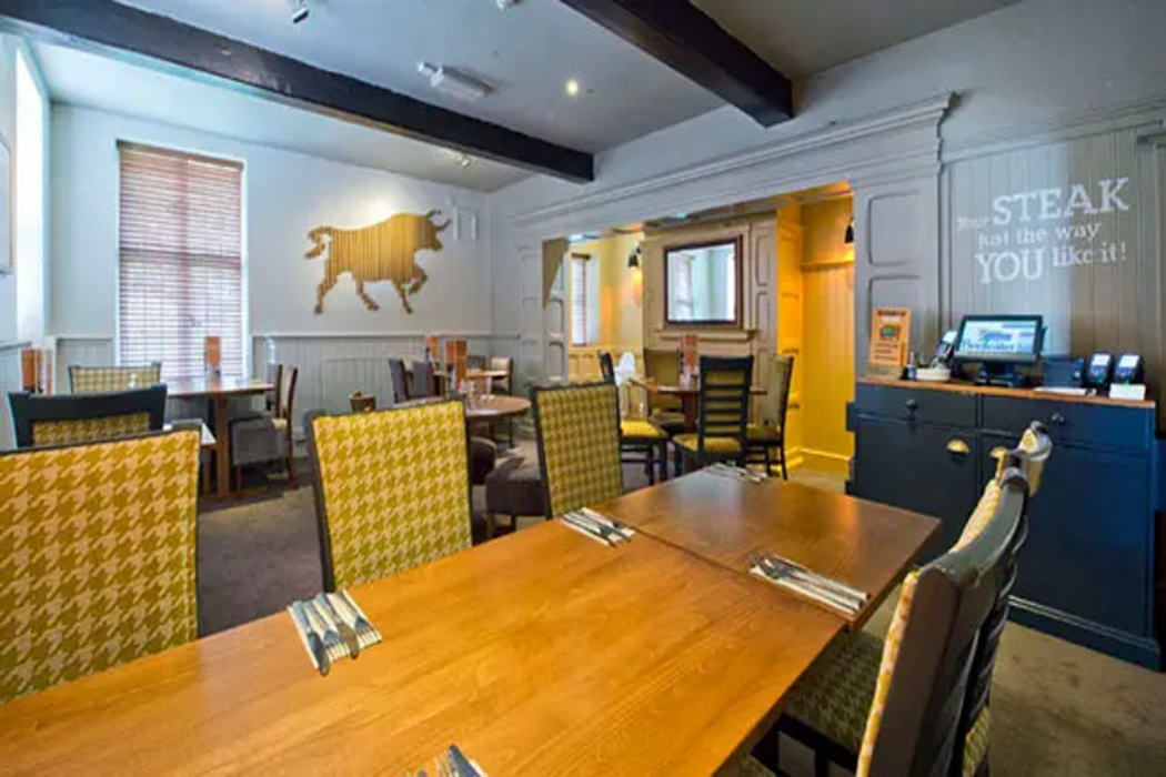 Premier Inn Redhill Reigate 18/25