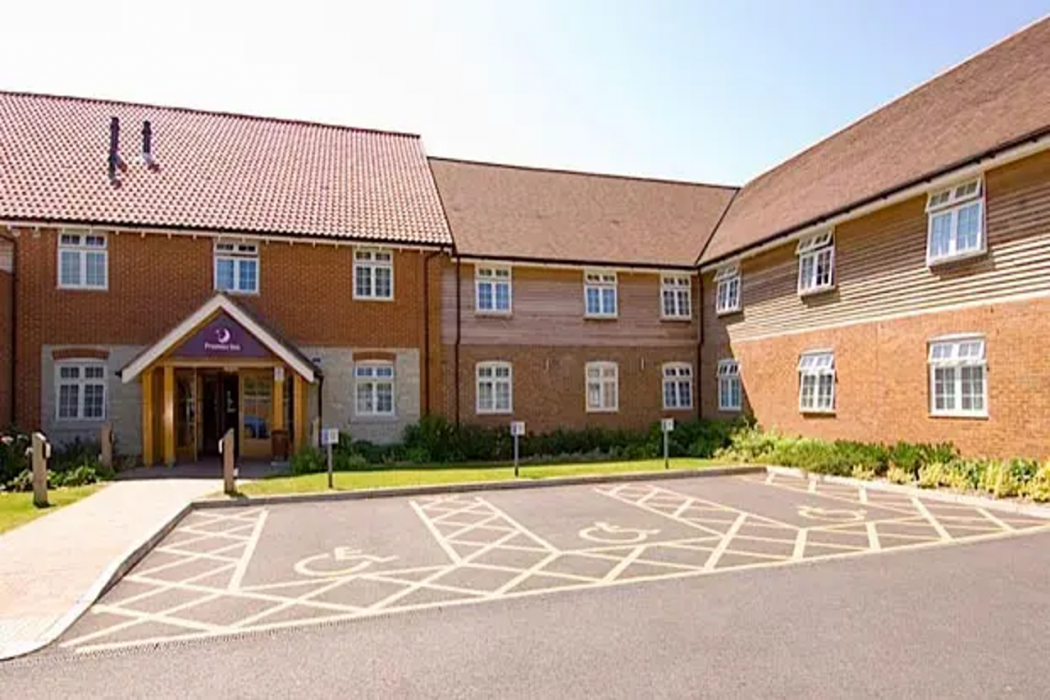 Premier Inn Petersfield 22/40