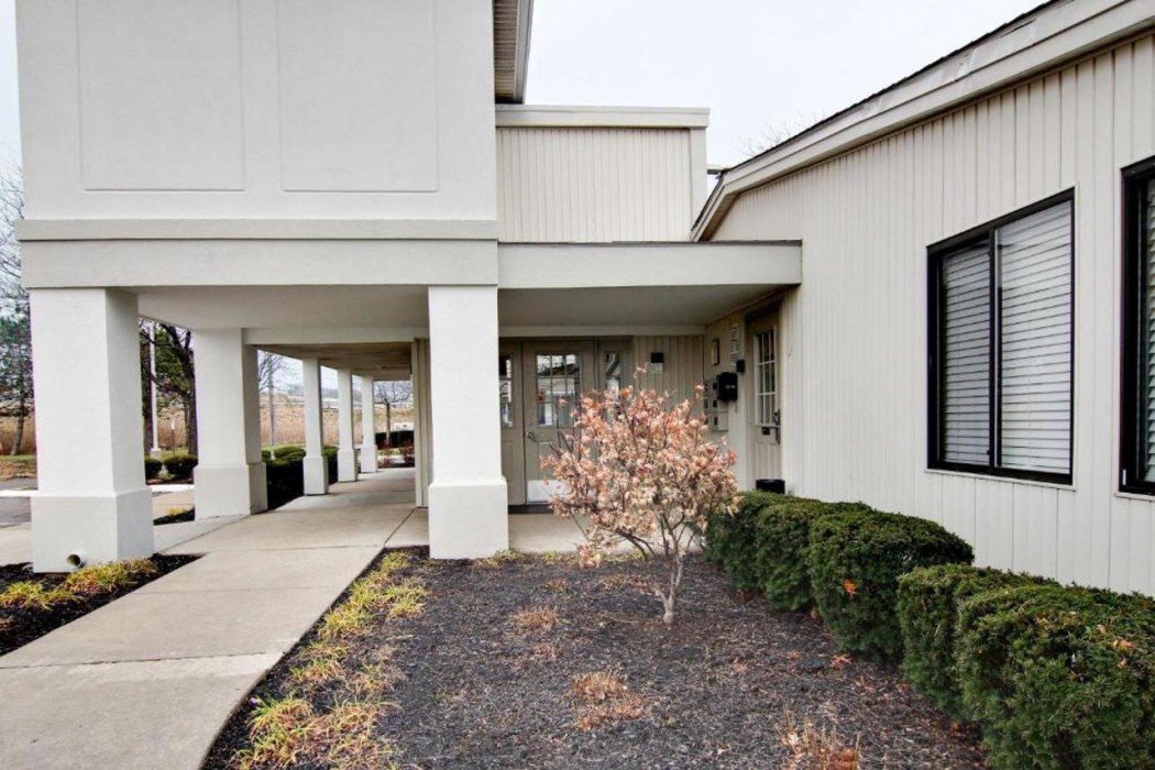 Suburban Studios Mentor - Cleveland Northeast 2/39