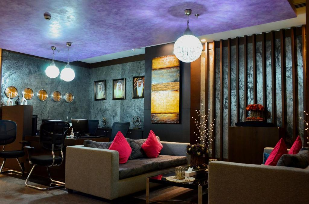 Blaire Executive Suites 10/58