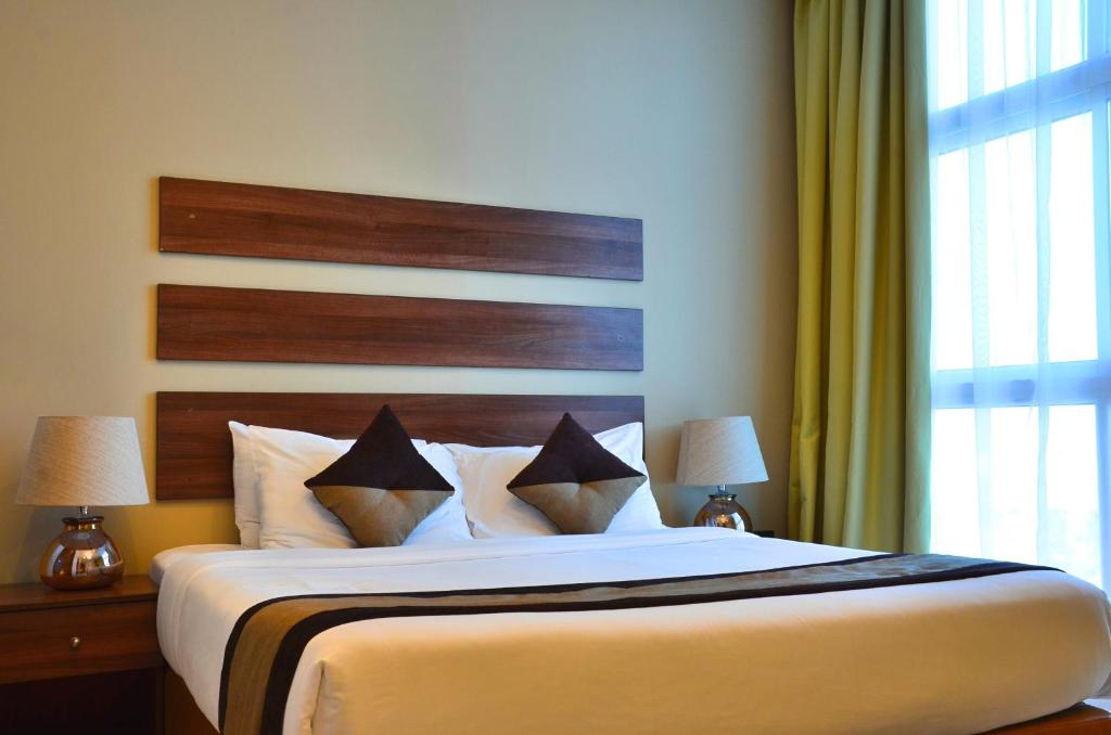 Blaire Executive Suites 15/58