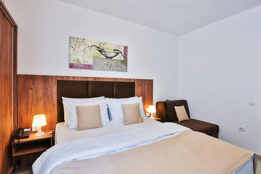 Hotel La Mer 18/65
