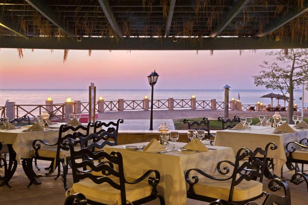 Safir Sharm Waterfalls Resort (EX Hilton sharm waterfalls) 6/10