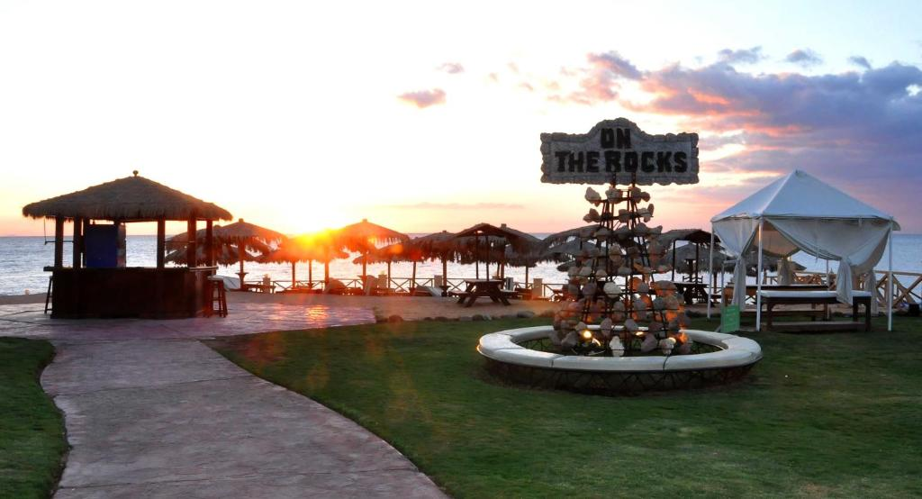 Safir Sharm Waterfalls Resort (EX Hilton sharm waterfalls) 7/10