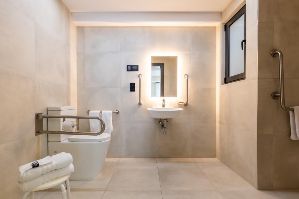 Onyx Hotel 150/163