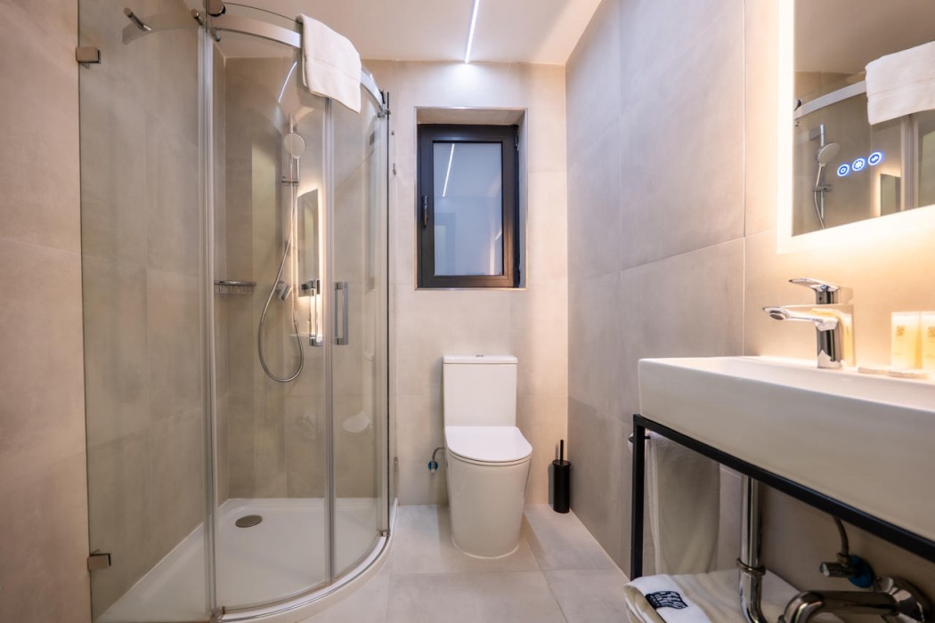 Onyx Hotel 158/163