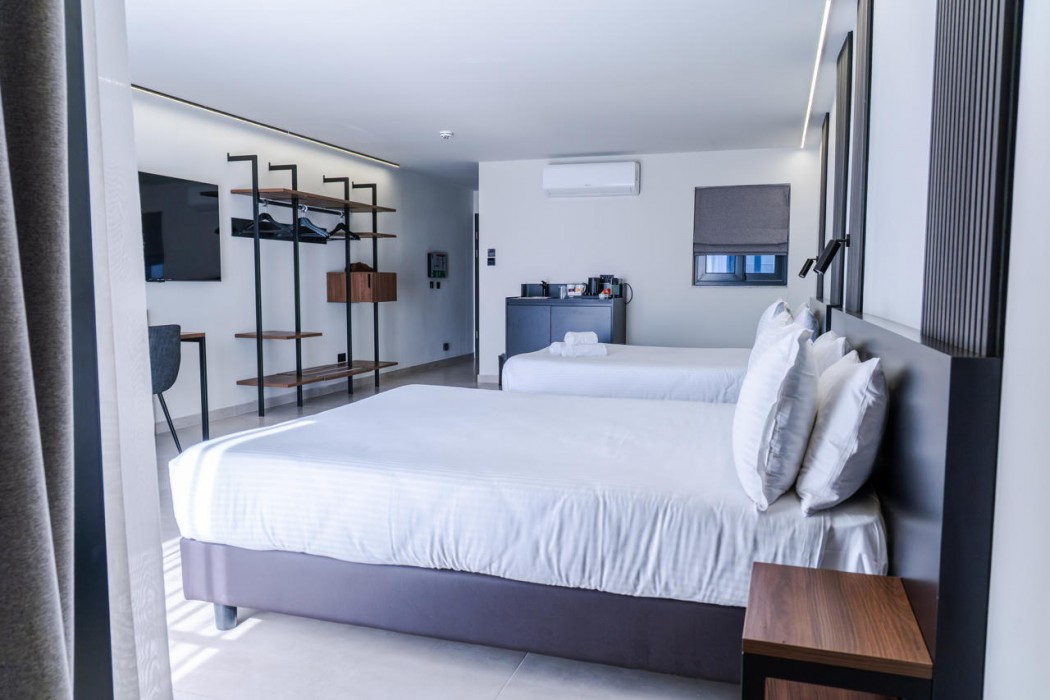 Onyx Hotel 87/163