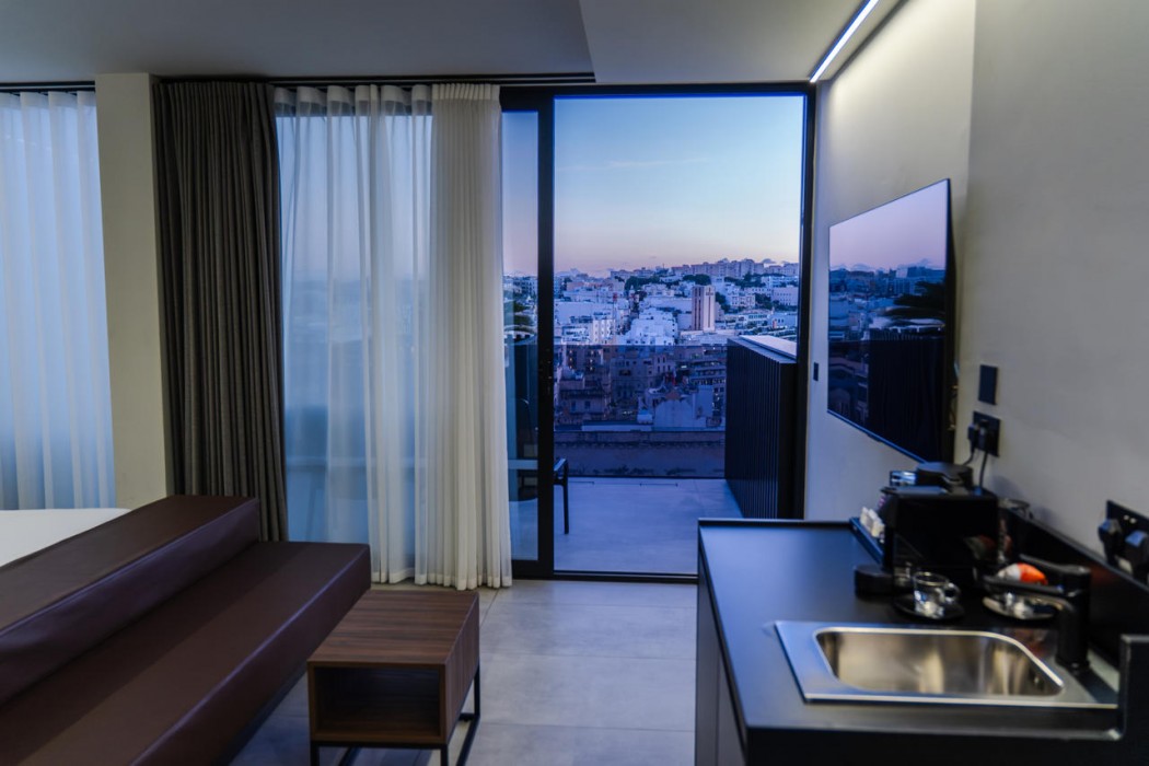 Onyx Hotel 36/163