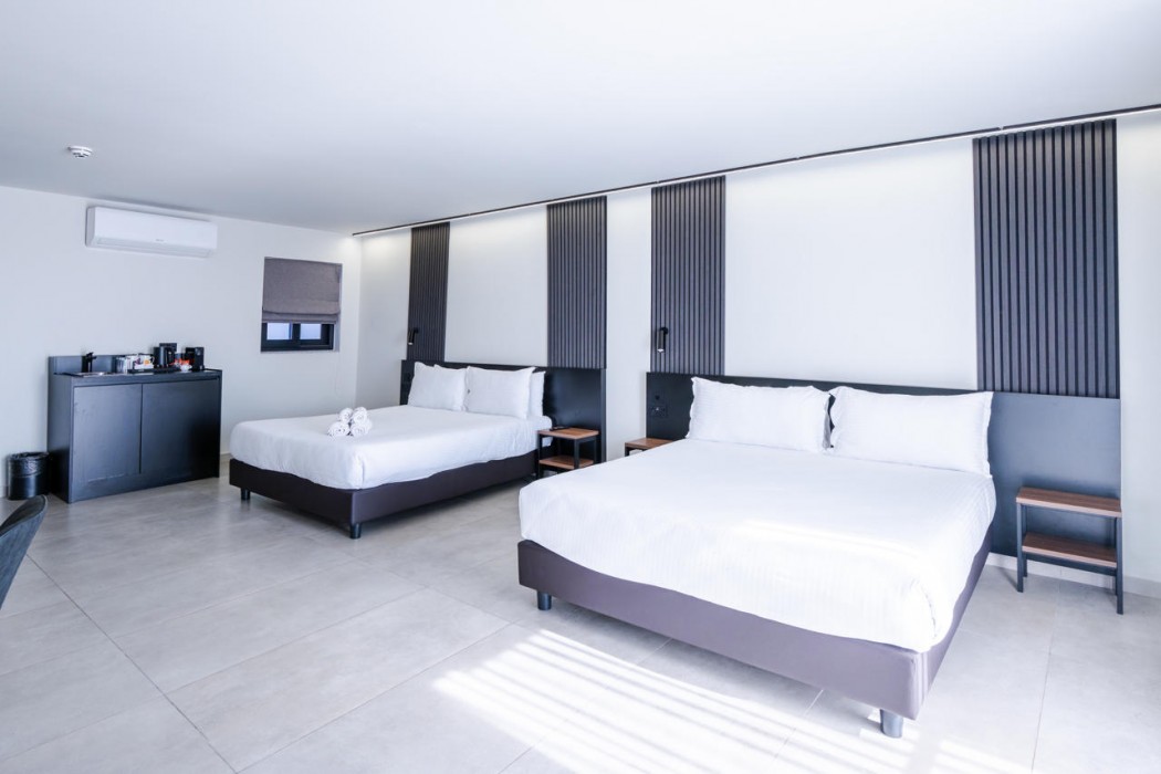 Onyx Hotel 75/163