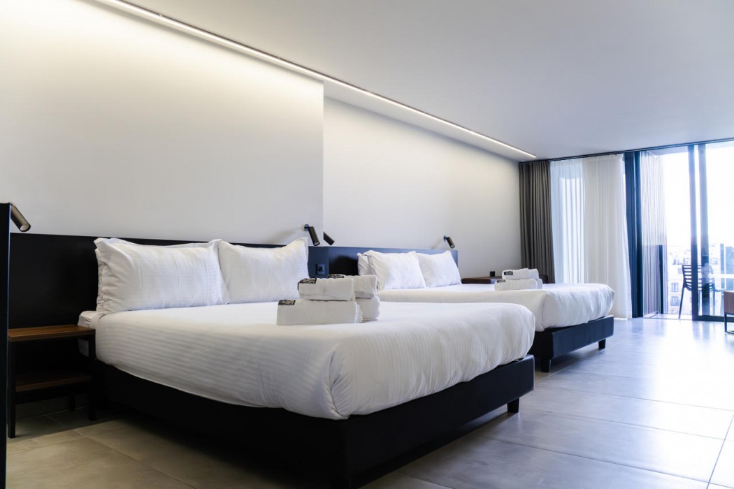 Onyx Hotel 82/163