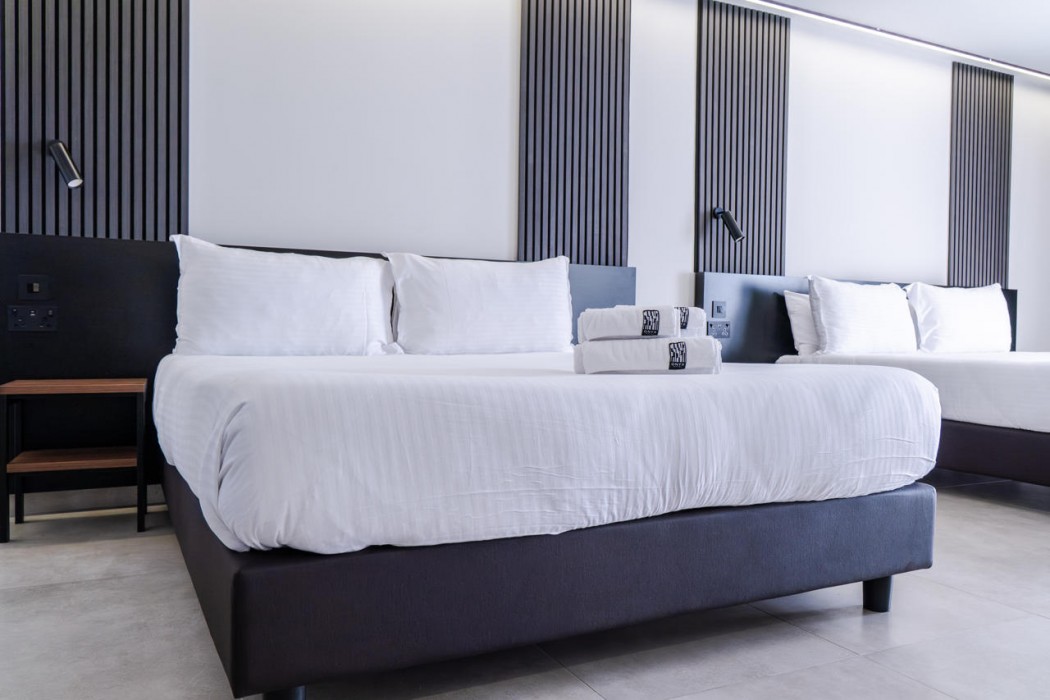 Onyx Hotel 76/163
