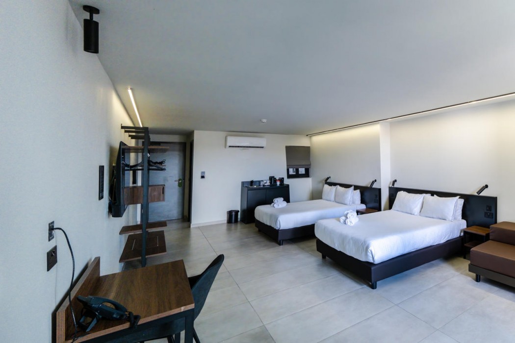 Onyx Hotel 80/163
