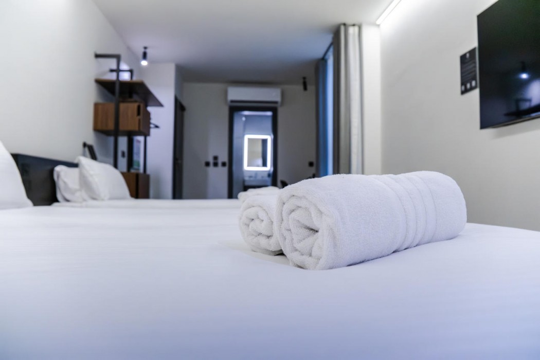 Onyx Hotel 79/163