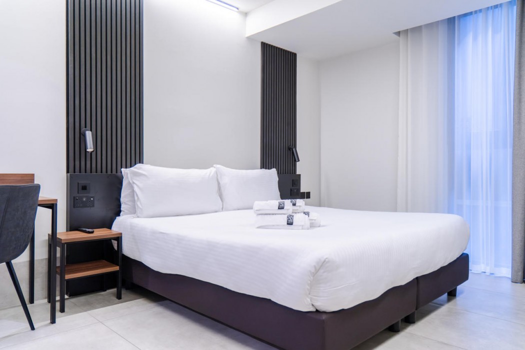 Onyx Hotel 66/163