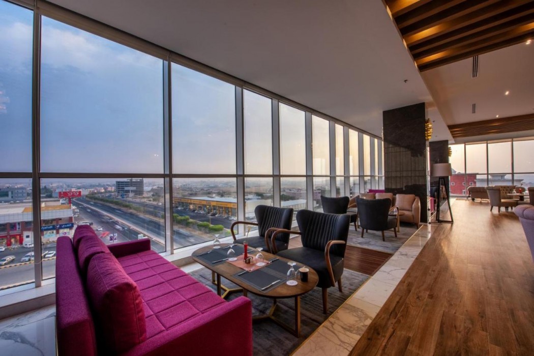Nivel Hotel 14/30
