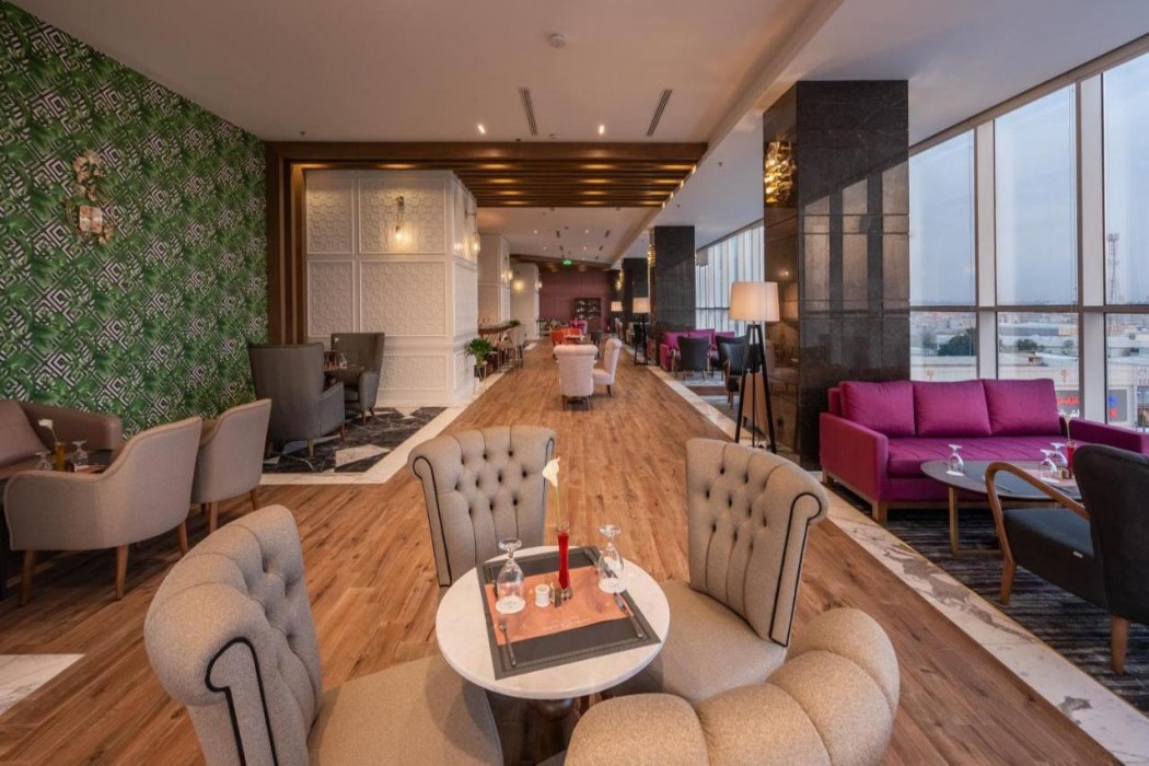 Nivel Hotel 13/30
