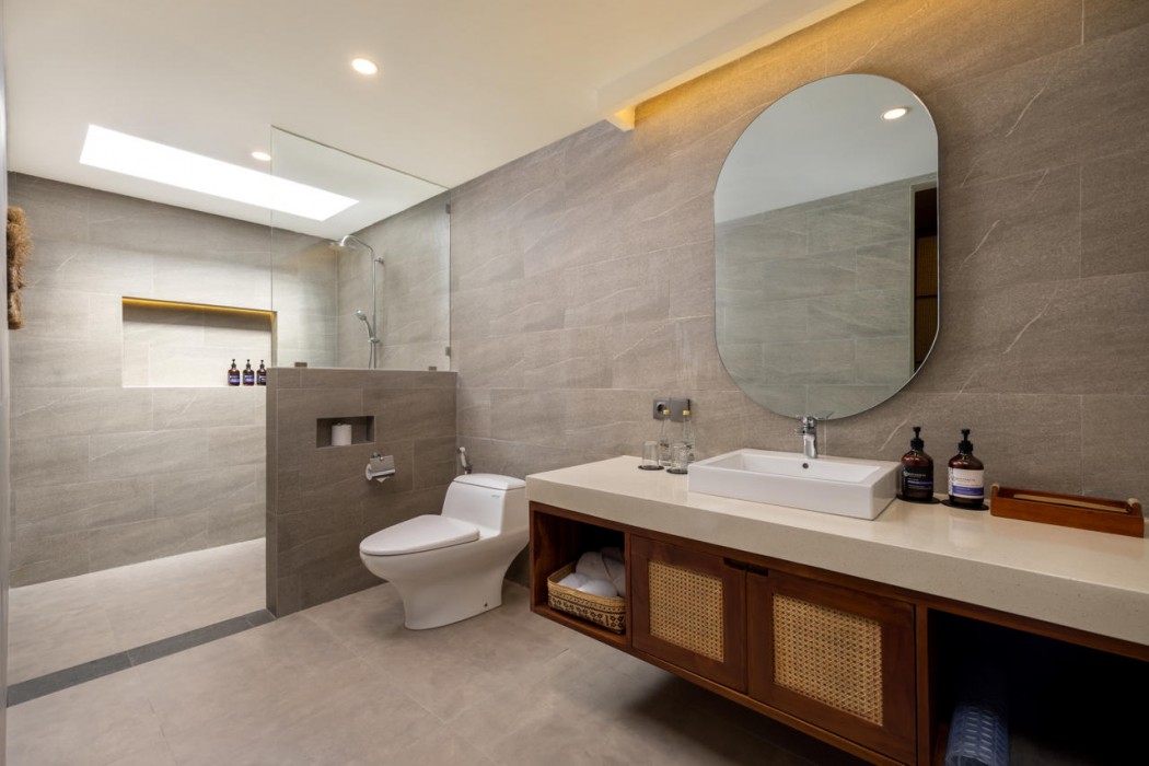 Tonys Villas and Resort Seminyak Bali 39/42
