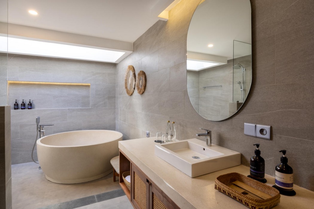 Tonys Villas and Resort Seminyak Bali 38/42