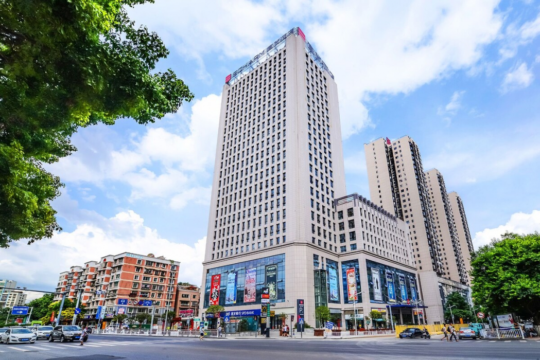 City Comfort Inn (Maoming High Speed Railway Station Wenming Road) 1/57