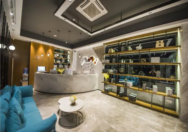 Borrman Hotel Guilin North Railway Station Hengda Square 7/49