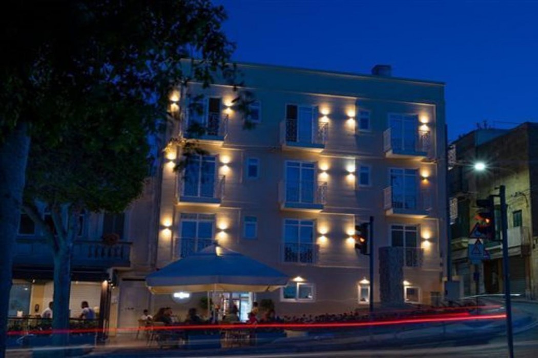TOWNHOUSE 17 1/58