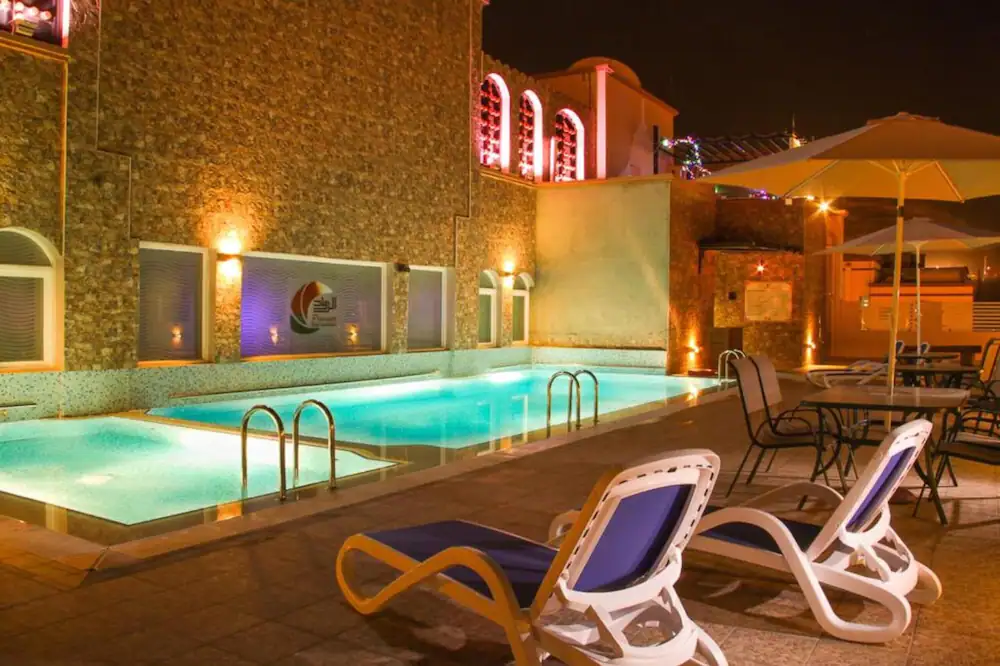 OYO 136 Pioneer Hotel Apartments 6/6