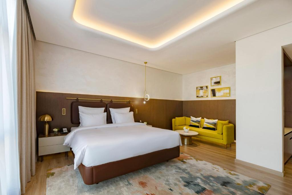 Movenpick Jumeirah Village Triangle 11/82