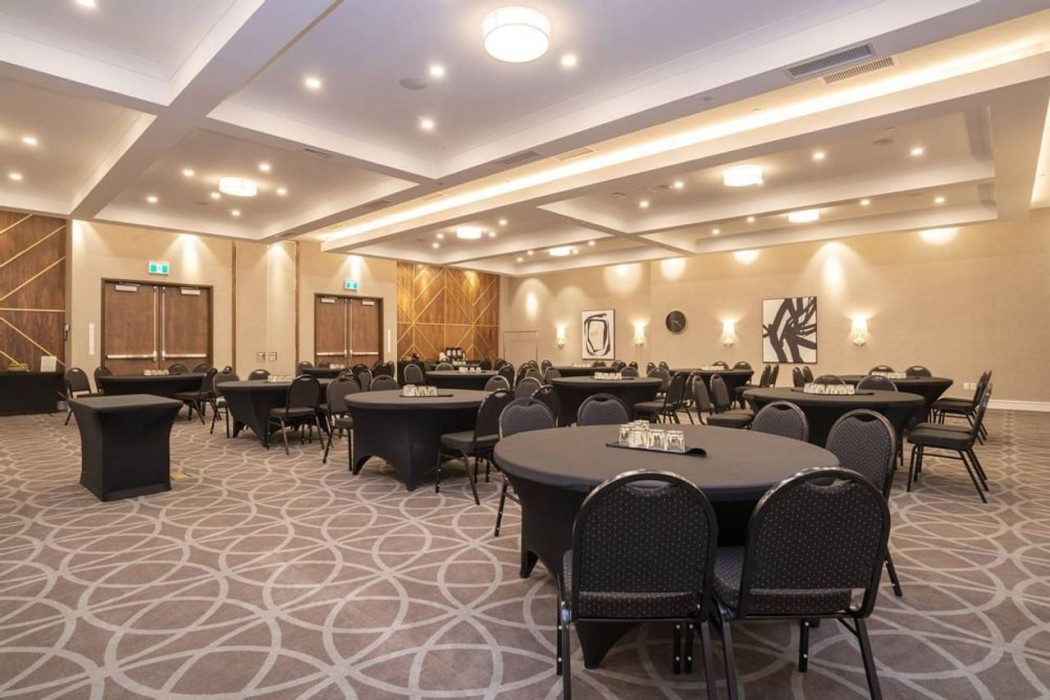 Sandman Signature Sherwood Park Hotel 25/46