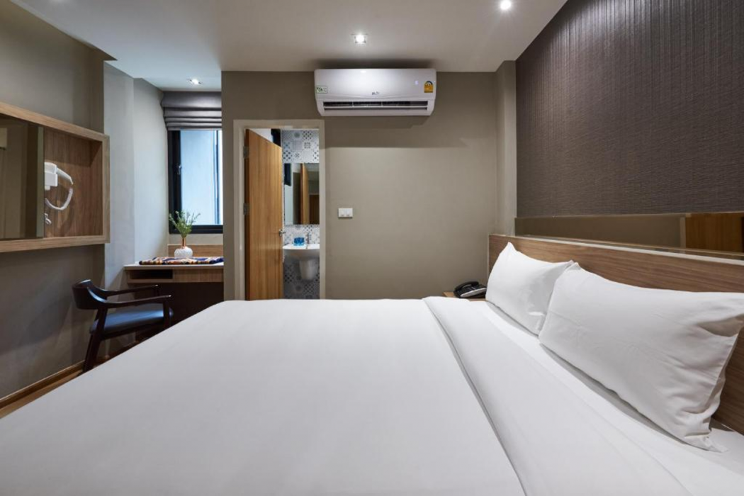 Almas Hotel Bangkok 15/65