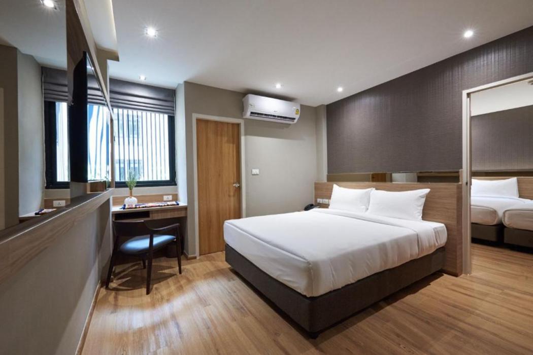 Almas Hotel Bangkok 19/65
